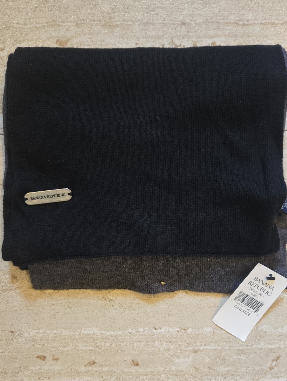 New Banana Republic Black/Gray Knit Scarf